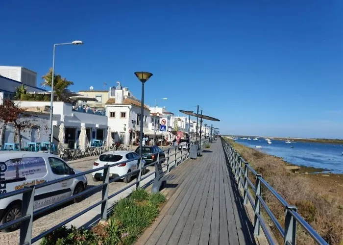 アパート Golden Sun タヴィラ